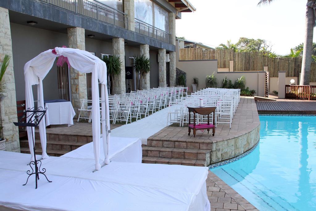 Umthunzi Hotel And Conference Umtentweni Buitenkant foto